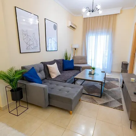 Niovi, Stylish Near The Waterfront