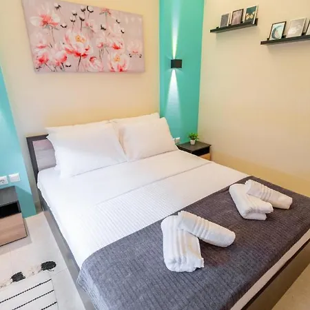 Niovi, Stylish Near The Waterfront