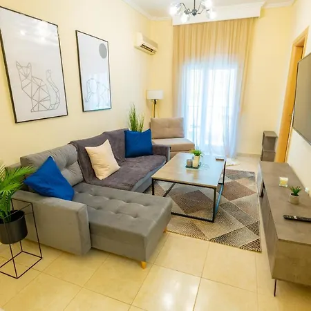 Niovi, Stylish Near The Waterfront Appartement *